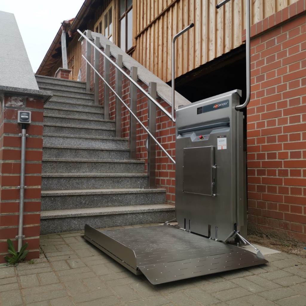 Plattform-Treppenlift mit Stützenbefestigung